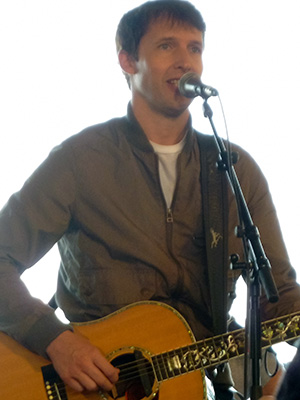 kekeLMB_James_Blunt_W9_Home_Festival_Paris_2013
