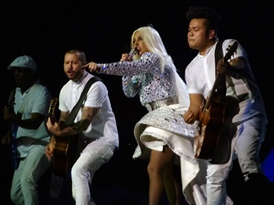 kekeLMB_Lady_Gaga_artRAVE_The_ARTPOP_Ball_Zenith_Paris_2014_(4)