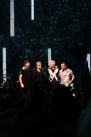 kekeLMB_U2_iNNOCENCE_eXPERIENCE_Tour_Bercy_Paris_2015_4