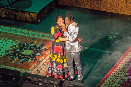 Jon Batiste : UNEASY Tour – Beacon Theatre, New York (2024)